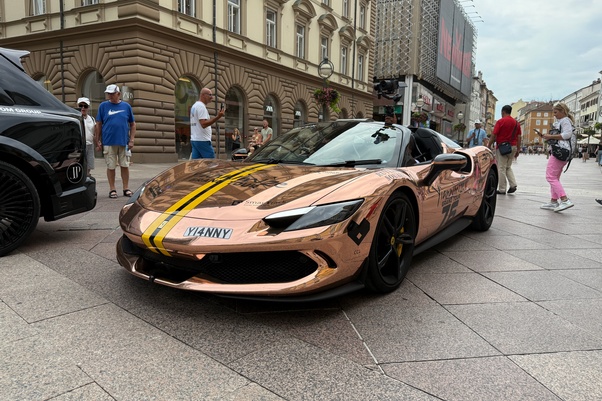 yiannimize0107251